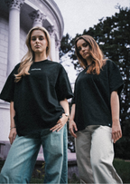Obfitość T-shirt — Głęboka czerń