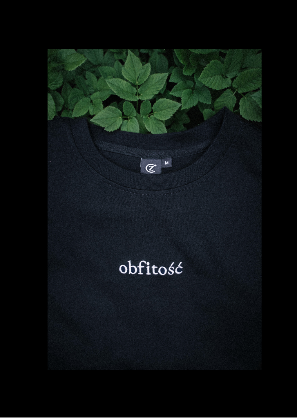 Obfitość T-shirt — Głęboka czerń