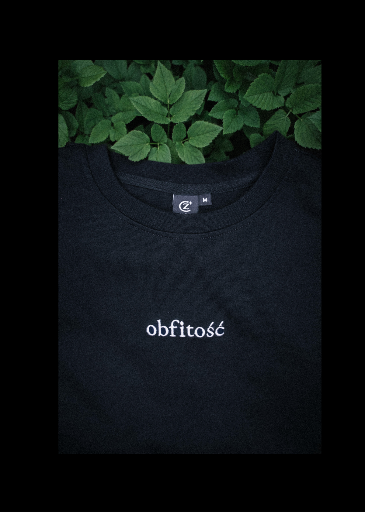 Obfitość T-shirt — Głęboka czerń